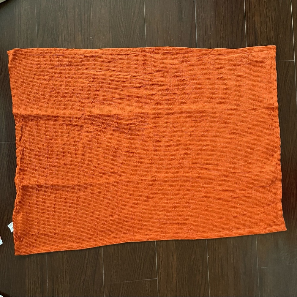 Sur La Table Oven Mitt and Towels Set NWT - Picture 12 of 12